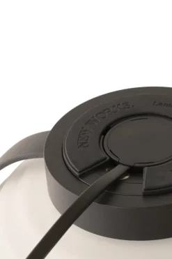 New Works Lantern bärbar lampa