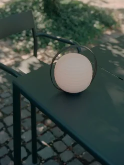 New Works Lantern bärbar lampa