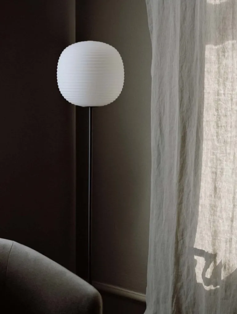 New Works Lantern golvlampa, medium