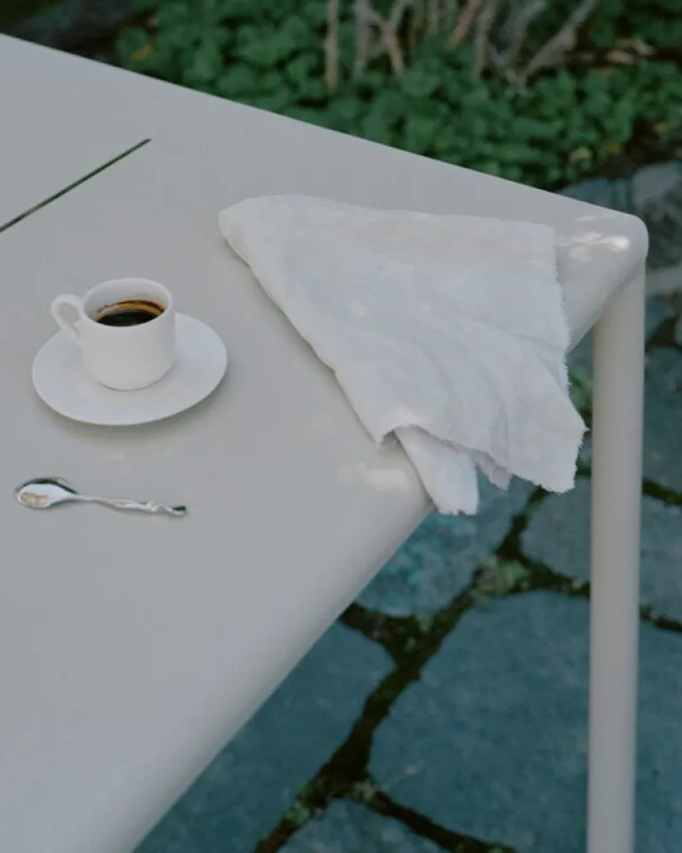 New Works May bord, 170 x 85 cm, ljusgrå