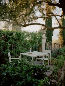 New Works May fåtölj, ljusgrå