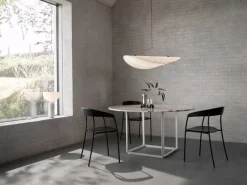 New Works Missing karmstol, svart