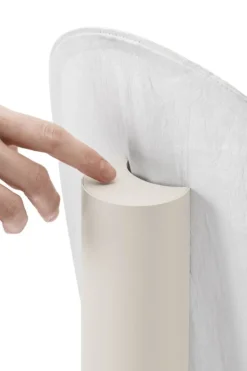 New Works Tense bärbar bordslampa, vit