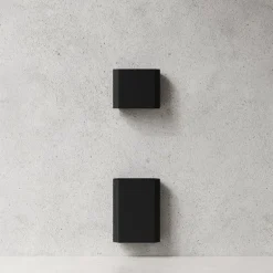 Nichba Toalettpappershållare med lock, svart