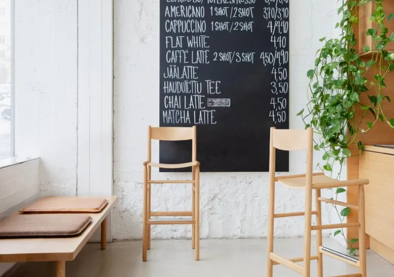 Nikari Akademia High, barstol, 75 cm, lackad ek