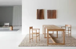 Nikari Akademia stol med armstöd, ljus ek