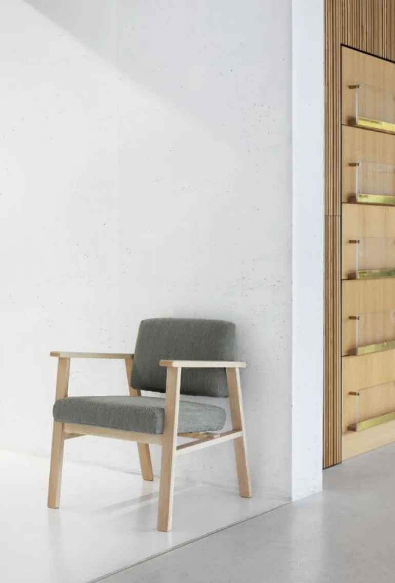 Nikari Archetyp Lobby stol, ask - grön Steelcut Trio 916