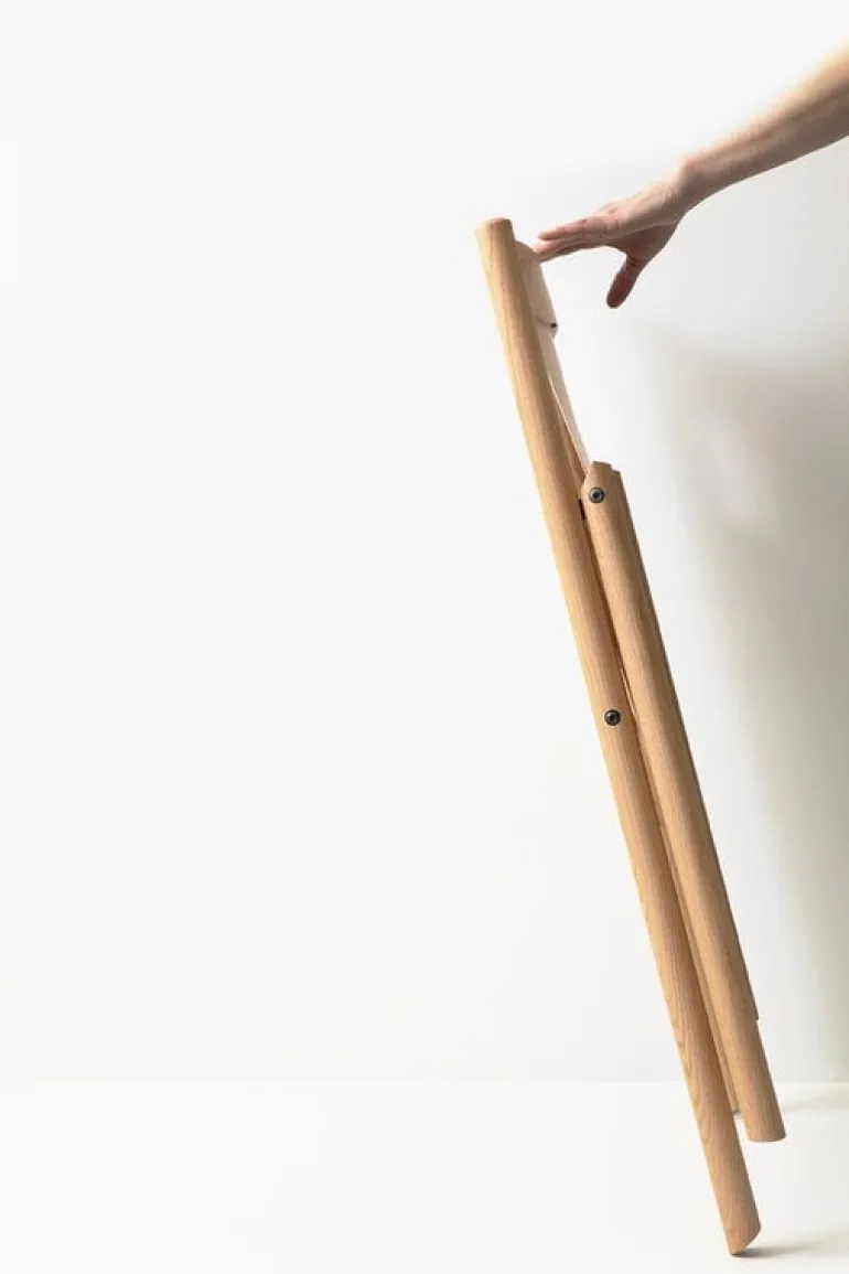 Nikari Faneeri fällstol, lackad ek