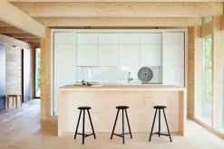 Nikari Perch barstol 75 cm, svart