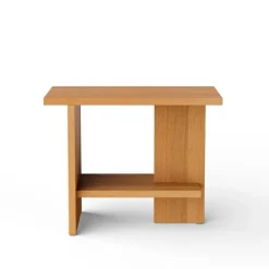 Nine Tee sidobord, rektangulärt, mattlackad ek