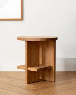 Nine Tee sidobord, rektangulärt, mattlackad ek