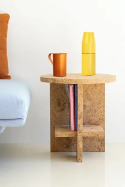 Nine Tee sidobord, runt, naturkork