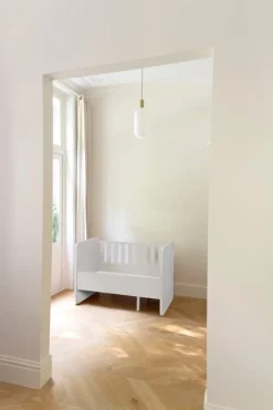 Nofred Form Baby & Junior säng, vit