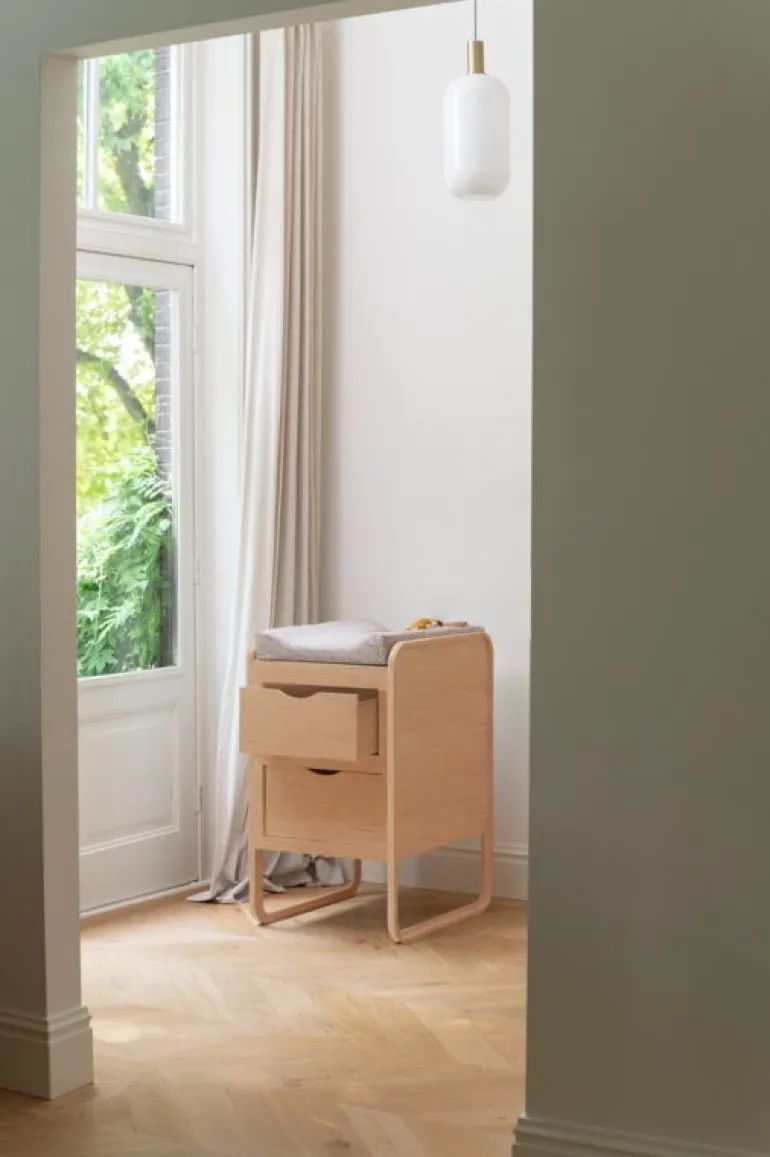 Nofred Form skötbord, ek