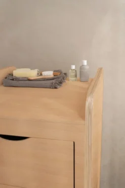 Nofred Form skötbord, ek