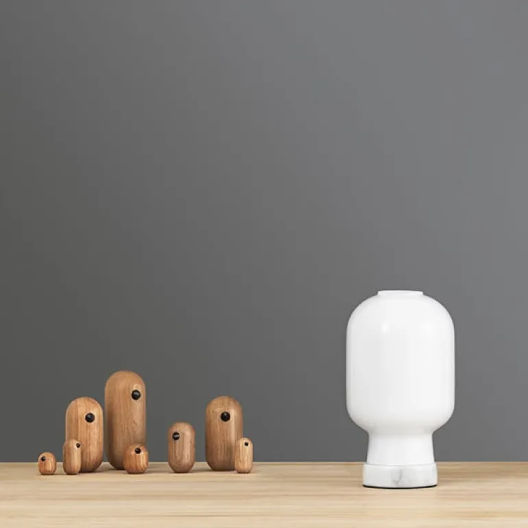 Normann Copenhagen Amp bordslampa, vit