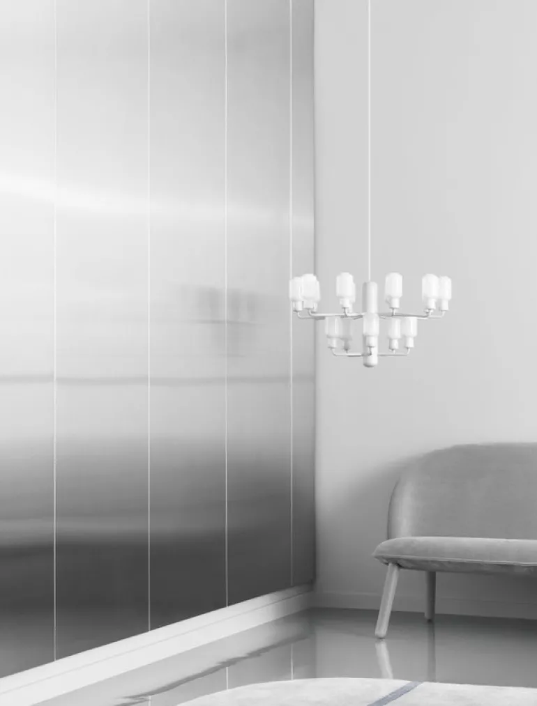 Normann Copenhagen Amp ljuskrona, liten, vit