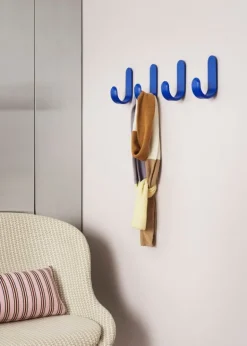 Normann Copenhagen Curve hook väggkrok, blå