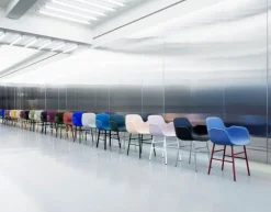 Normann Copenhagen Form fåtölj, svart stål - svart läder Ultra