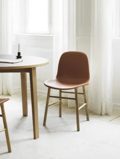 Normann Copenhagen Form stol, ek - Synergy 16