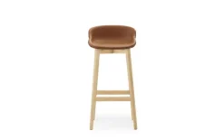 Normann Copenhagen Hyg barstol, 75 cm, ek - brandy läder Ultra