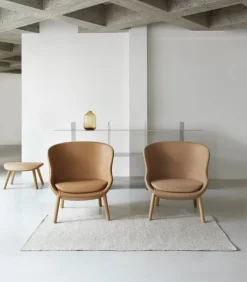 Normann Copenhagen Hyg loungefåtölj, låg, ek - svart läder Ultra