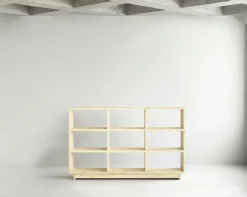 Normann Copenhagen Plank bokhylla, hög, UV-lackerad furu