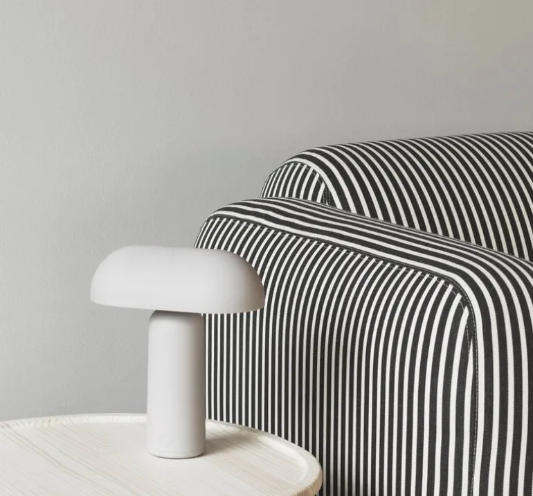 Normann Copenhagen Porta bärbar bordslampa, grå