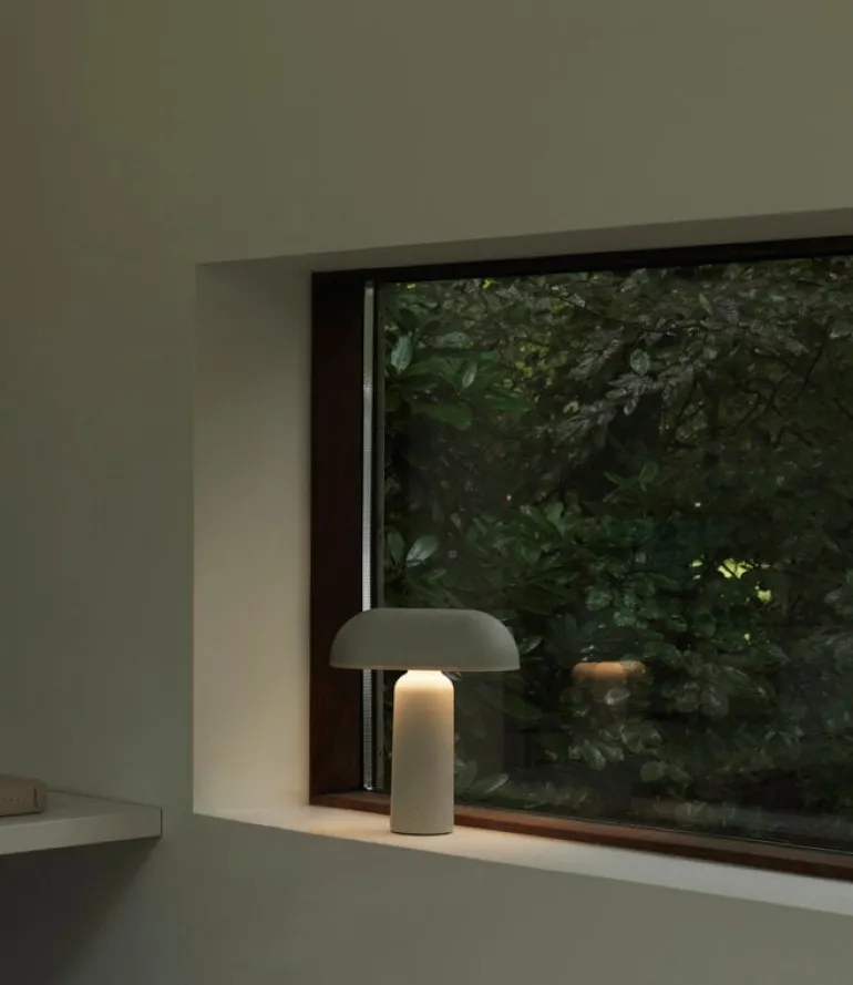 Normann Copenhagen Porta bärbar bordslampa, grå