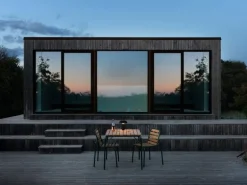 Normann Copenhagen Porta bärbar bordslampa, svart