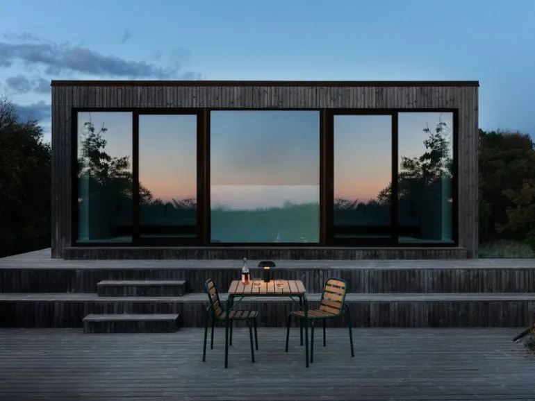 Normann Copenhagen Porta bärbar bordslampa, svart