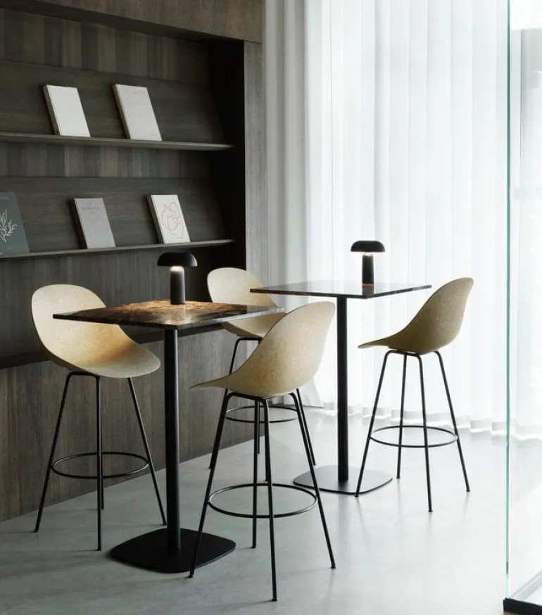 Normann Copenhagen Porta bärbar bordslampa, svart