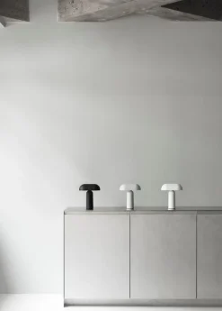 Normann Copenhagen Porta bärbar bordslampa, vit