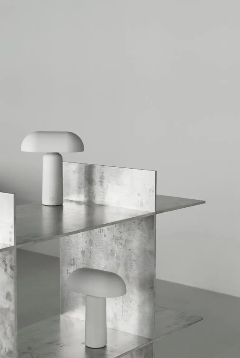 Normann Copenhagen Porta bärbar bordslampa, vit