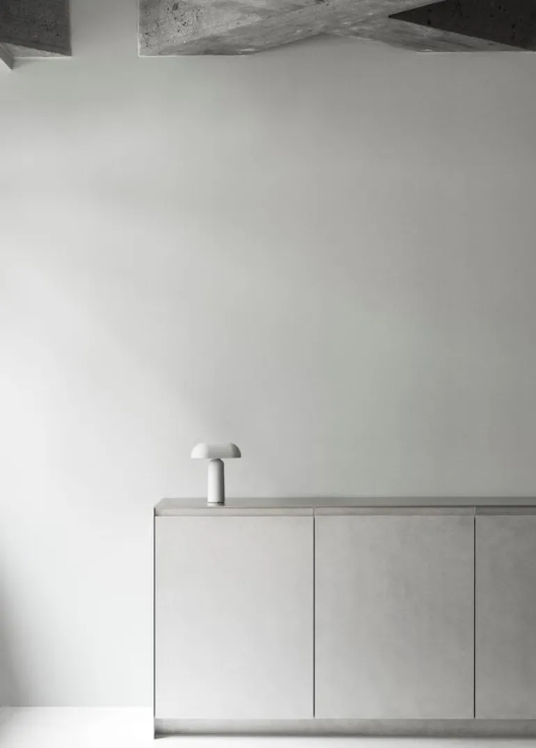 Normann Copenhagen Porta bärbar bordslampa, vit