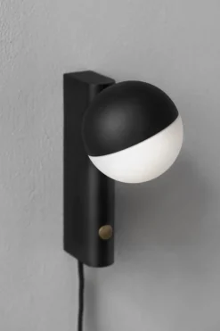Northern Balancer minivägglampa/minibordslampa, svart