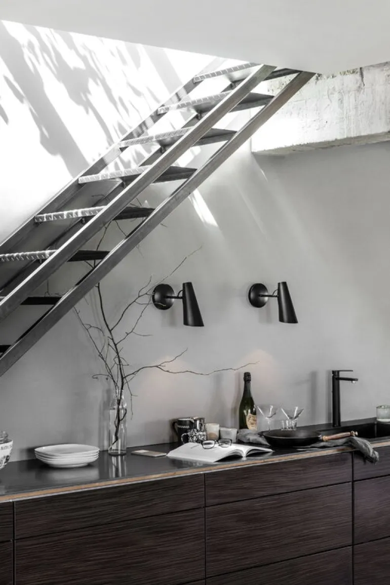 Northern Birdy vägglampa, svart