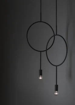 Northern Circle pendellampa, mörkgrå