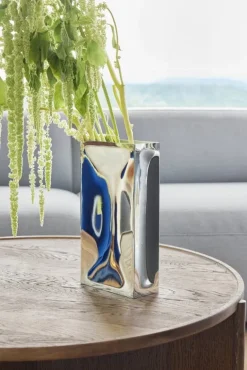 Northern Into vas, spegel