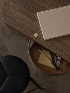 Northern Valet väggkonsol, rökt ek