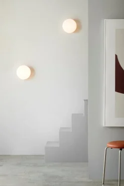 NUAD Opa vägglampa, opal