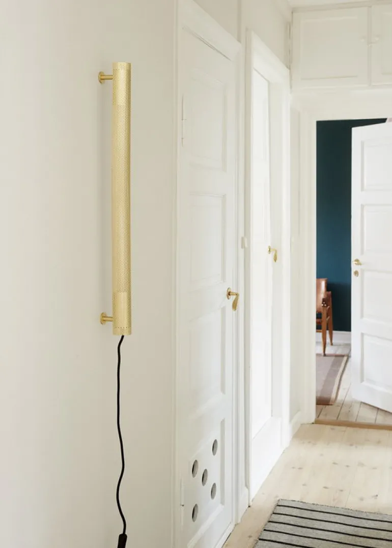 NUAD Radent vägglampa 70 cm, mässing