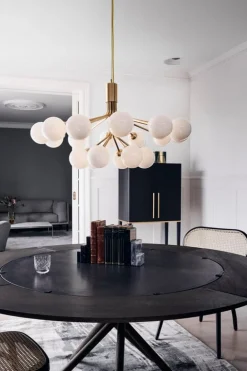 Nuura Apiales 18 pendellampa, borstad mässing - opal white