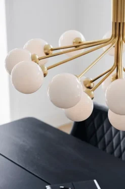 Nuura Apiales 18 pendellampa, borstad mässing - opal white