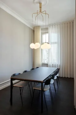 Nuura Apiales Cluster 6 ljuskrona, borstad mässing - opal