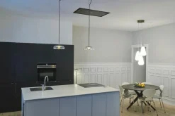 Nuura Blossi 1 pendellampa, Nordic gold - klar