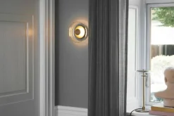 Nuura Blossi bordslampa, Nordic gold - klar