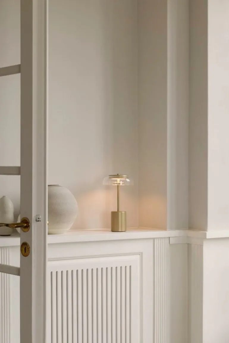 Nuura Blossi Mini bärbar bordslampa, nordisk guld - klar