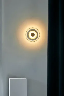 Nuura Blossi vägg-/taklampa, Nordic gold - klar