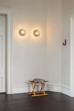 Nuura Liila 1 vägg-/taklampa, medium, mörk brons - optic clear